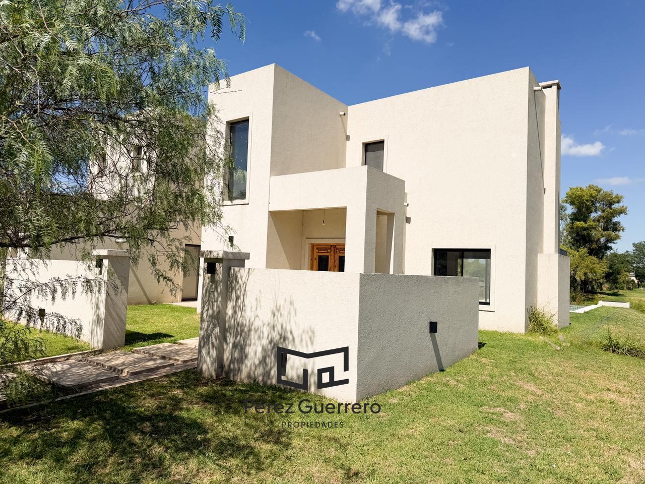 Casa en venta en San matias a la laguna 3 dormitorios y pileta