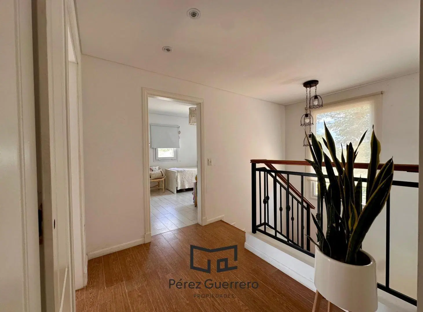 Casa en venta en El Cantón Islas a Laguna con 4 dormitorios 4
