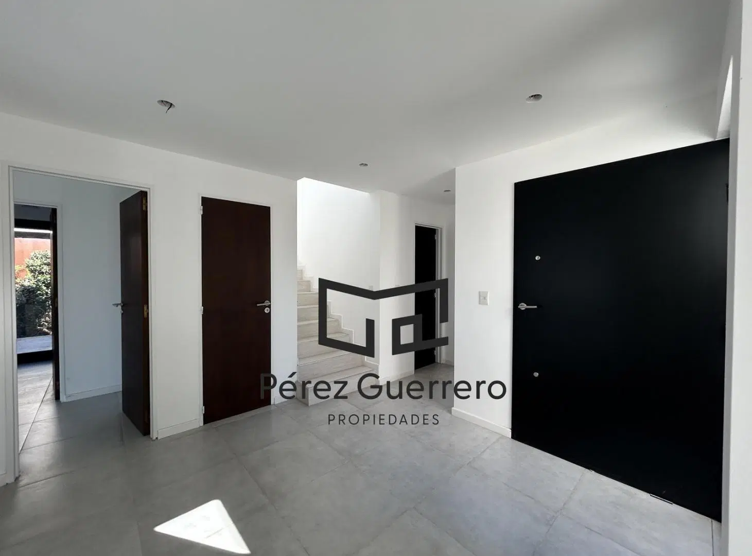 Casa en venta en el Canton Golf con 4 dormitorios y espectacular vista 3