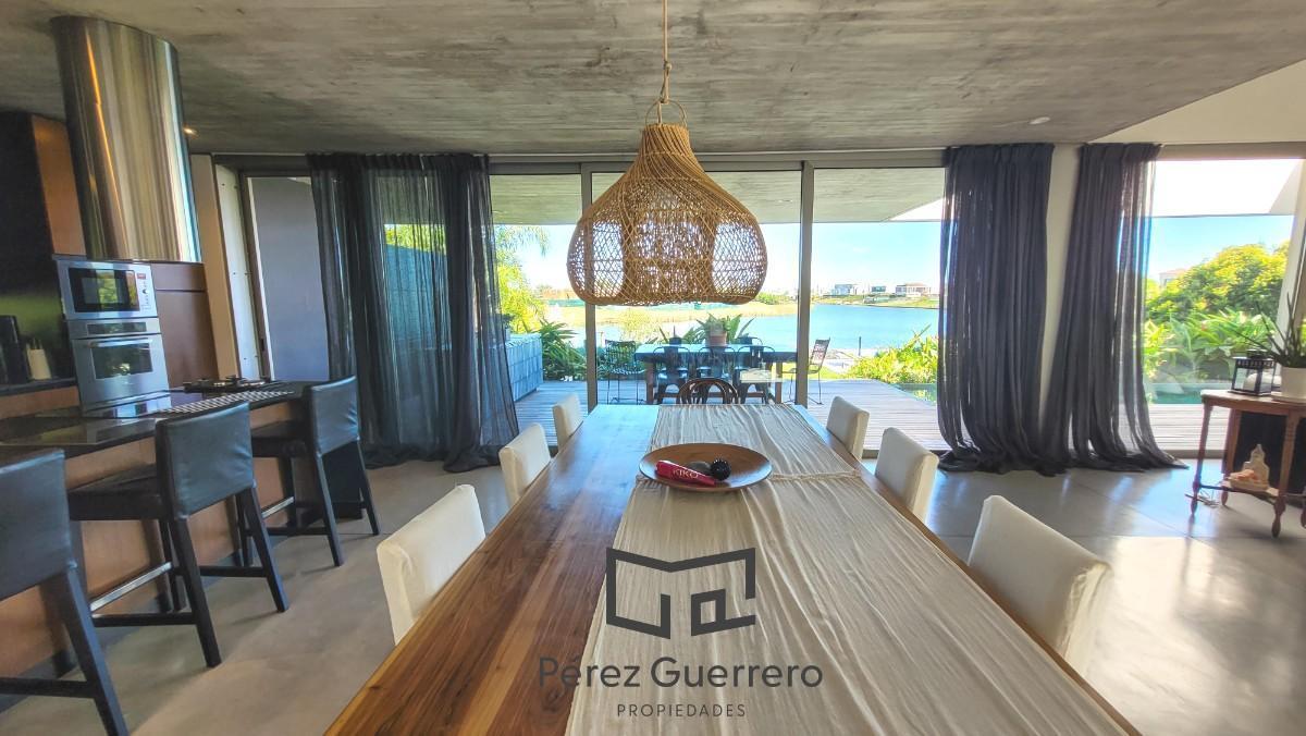Casa en venta en Muelles Puertos de Escobar a la laguna