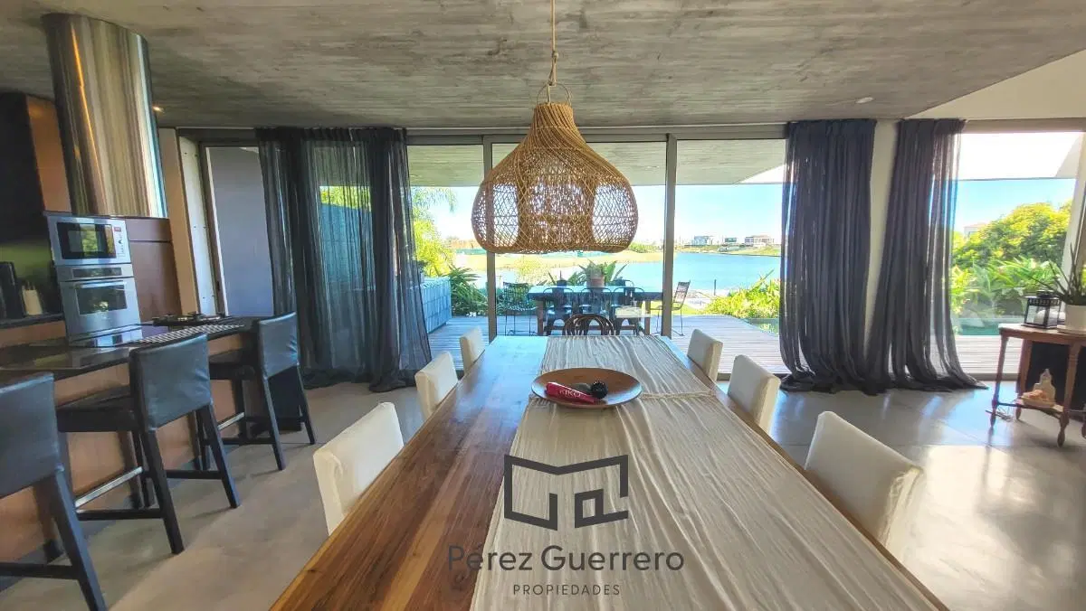Casa en venta en Muelles Puertos de Escobar a la laguna 8