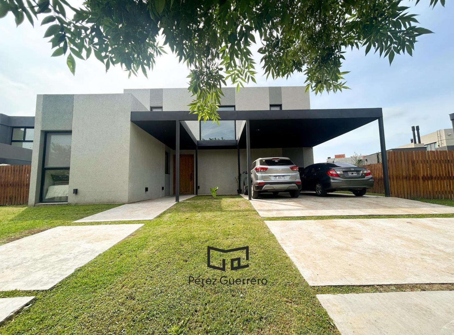 Casa en VENTA en el Cantón vista abierta al Golf