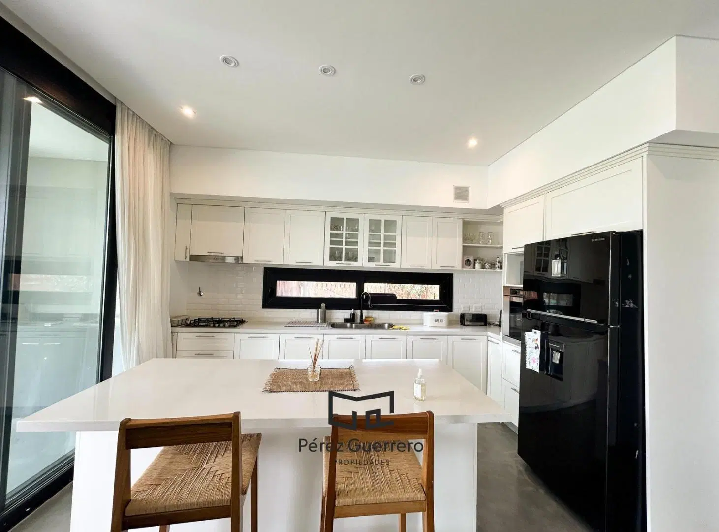 Casa en VENTA en el Cantón vista abierta al Golf 8