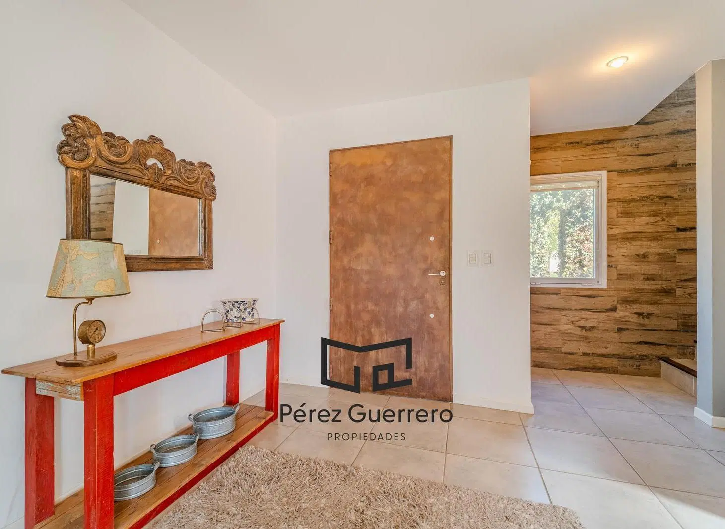 Casa en venta en el Cantón Islas a la laguna con 3 dormitorios 2