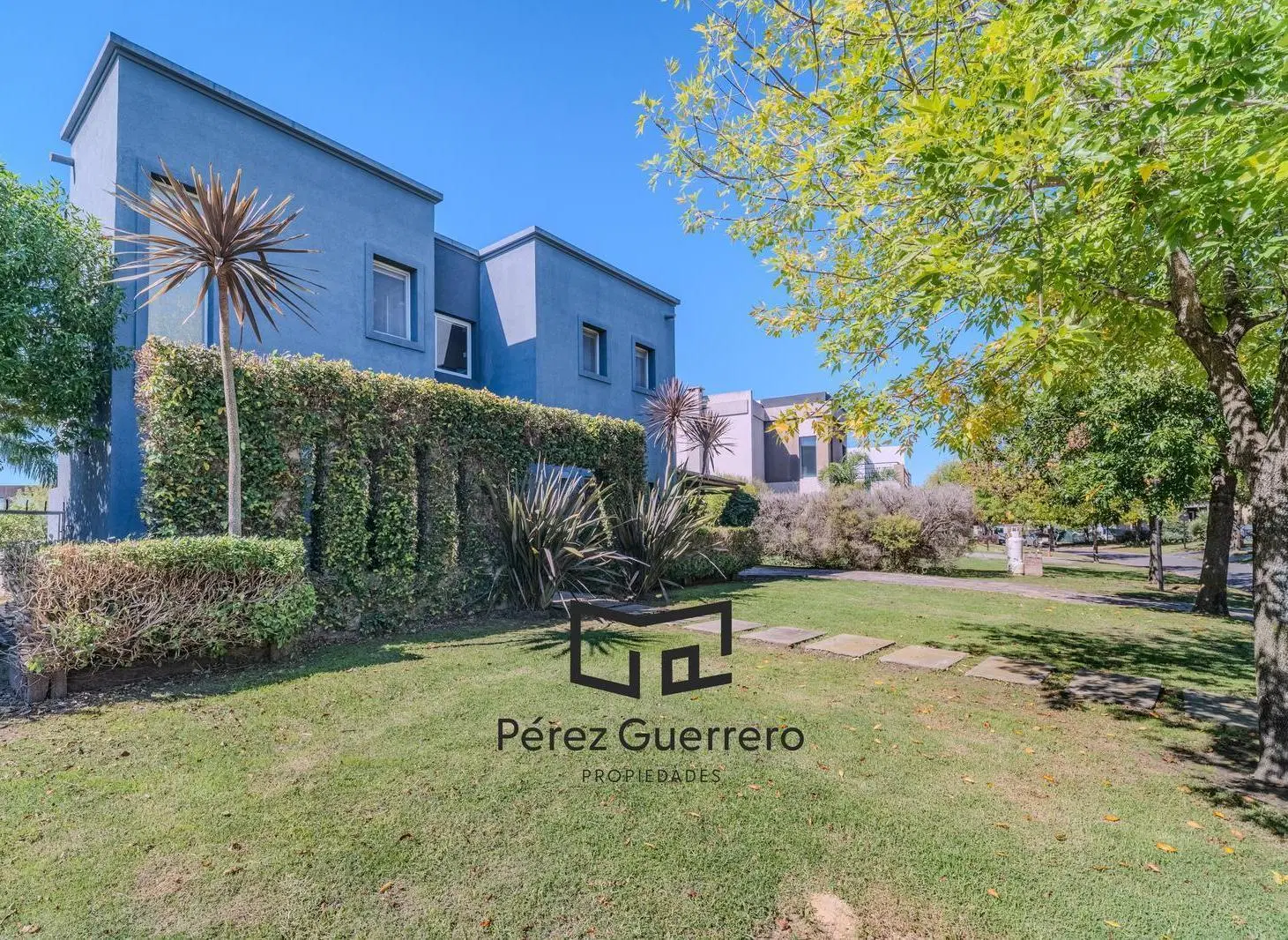 Casa en venta en el Cantón Islas a la laguna con 3 dormitorios 5