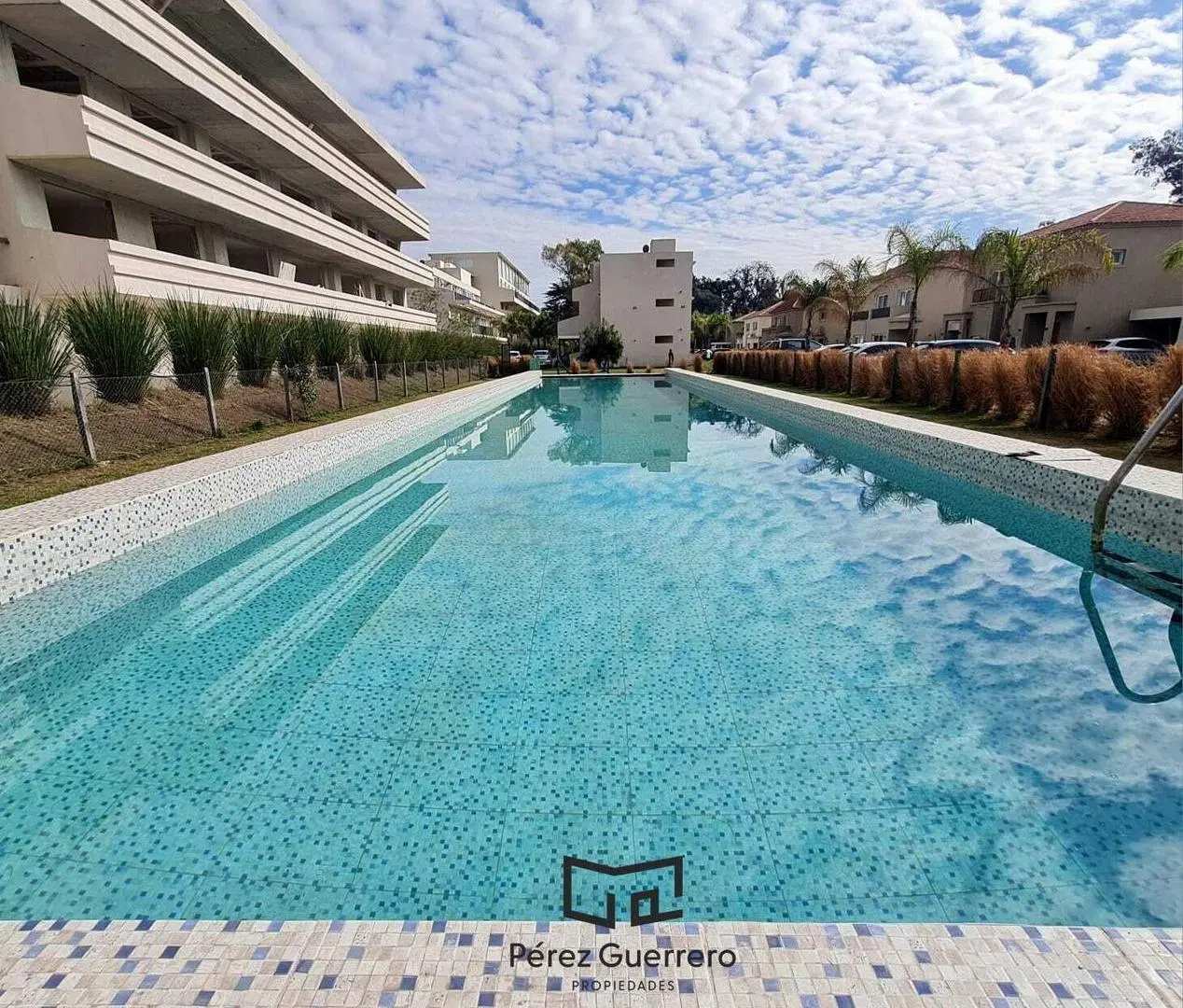 Duplex en venta en Saravi Village 4 ambientes 5