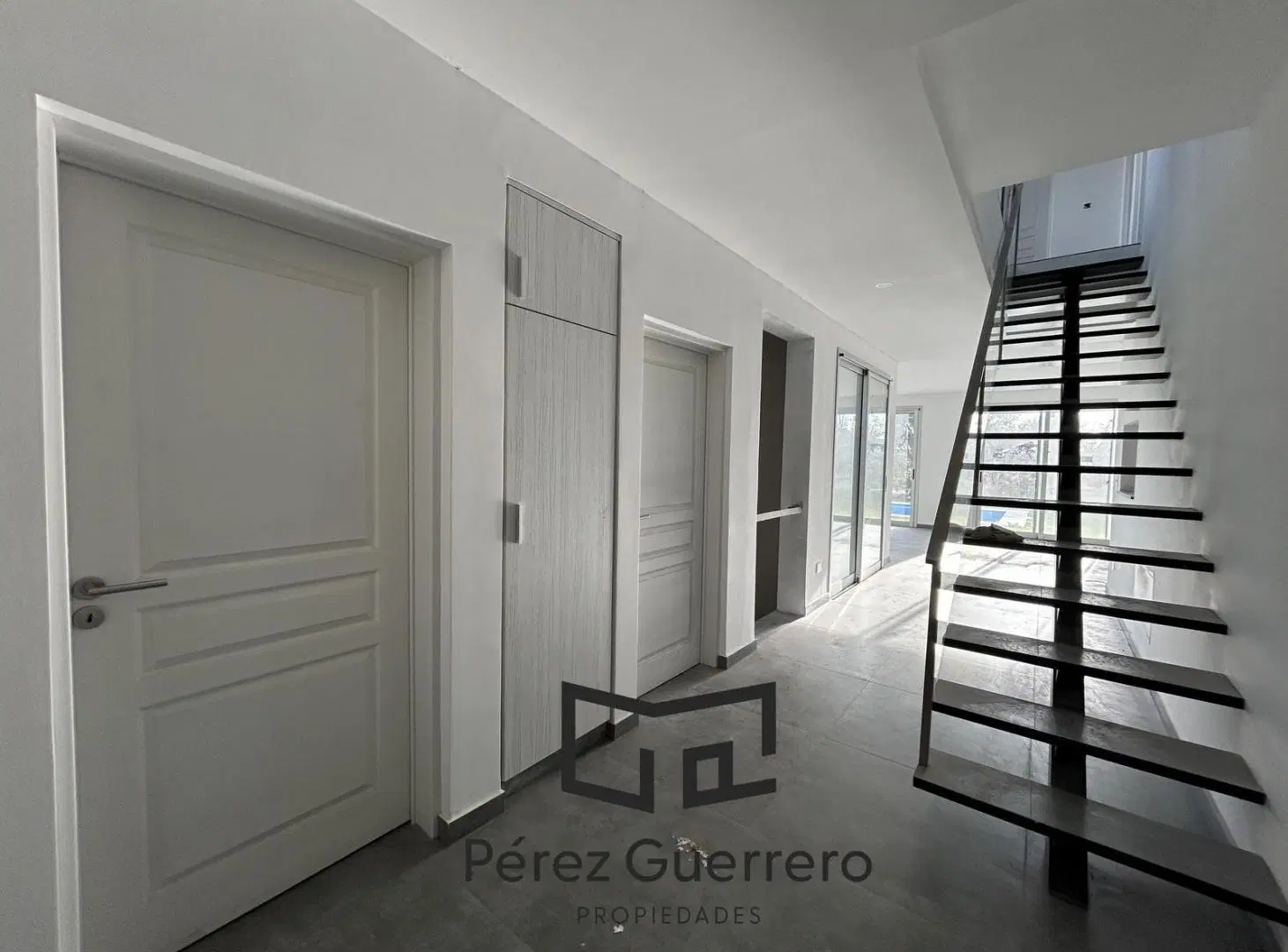 Casa en venta en Puertos Vistas con 5 dormitorios y pileta 4