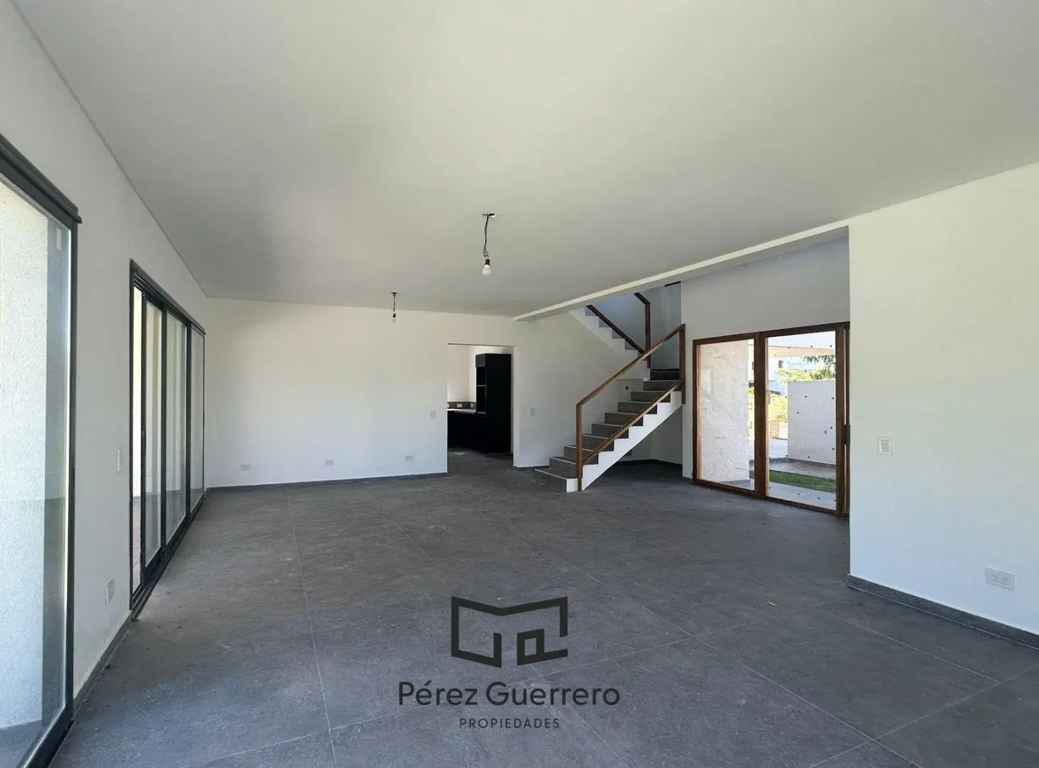 Casa en venta en San Matias con 5 dormitorios y pileta 5