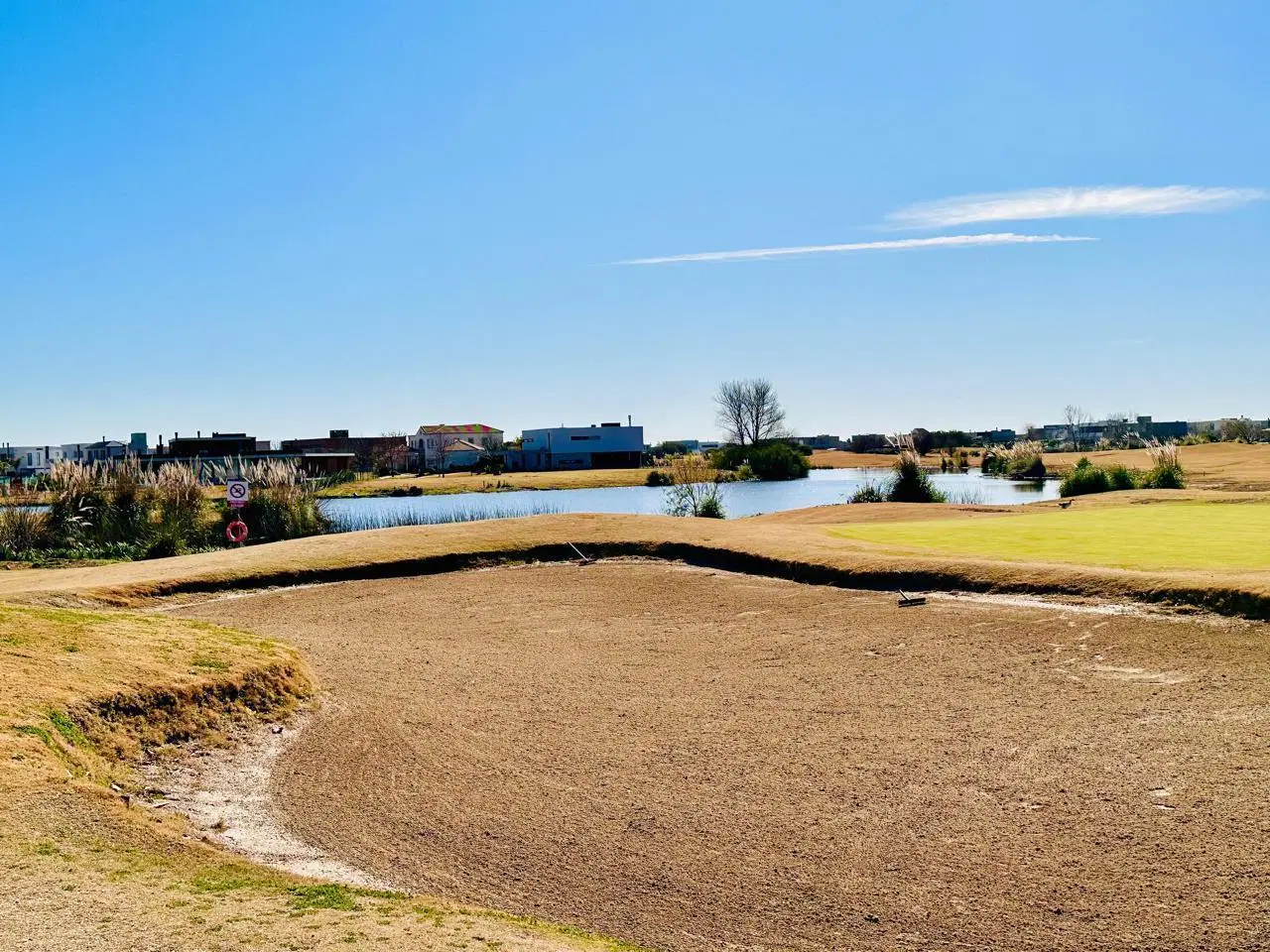 Terreno en venta en el Cantón Golf con vista increíble al Golf 4
