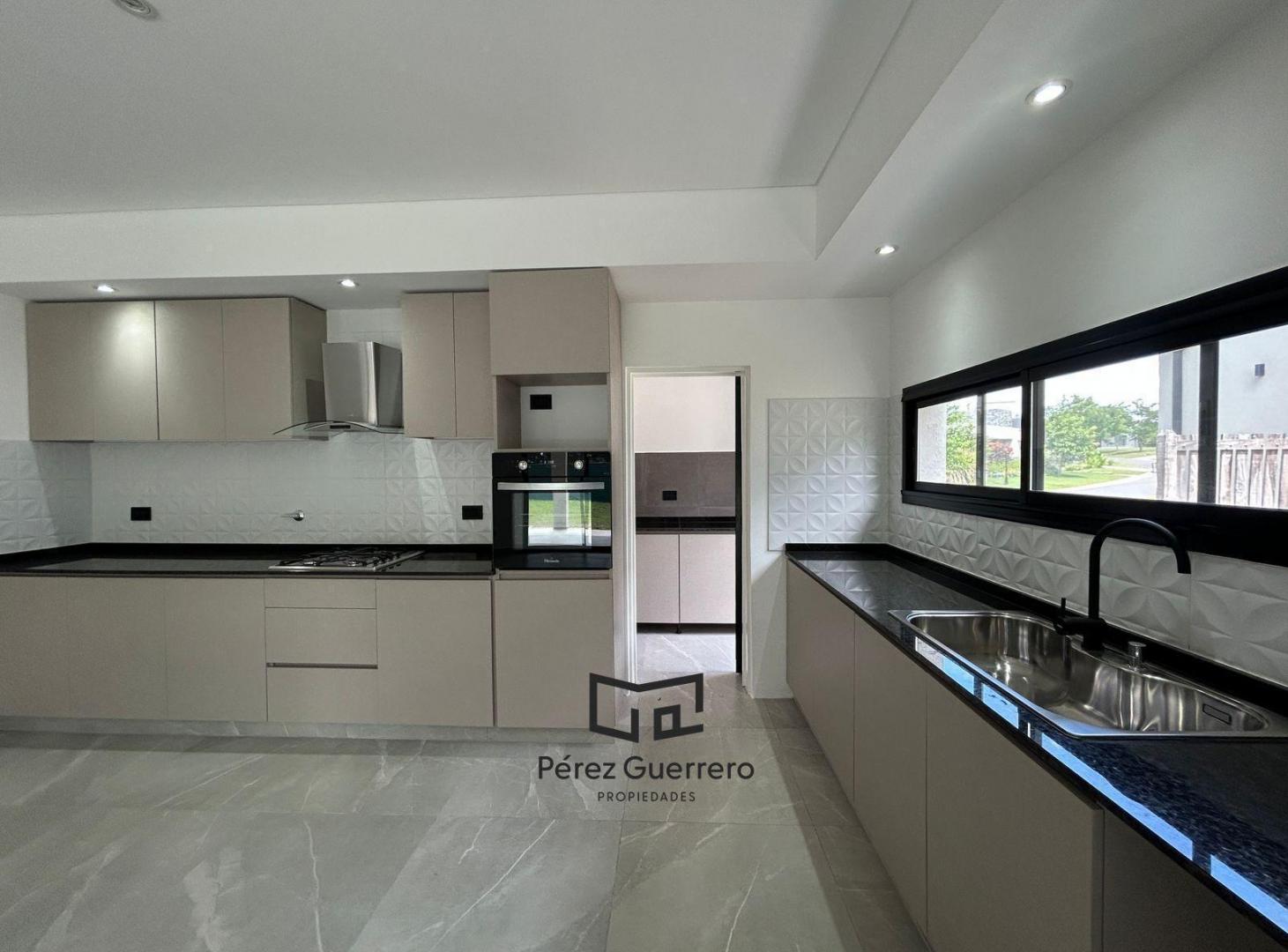Foto de Casa en venta en San Matias con 3 dormitorios mas family y pileta, imagen 3
