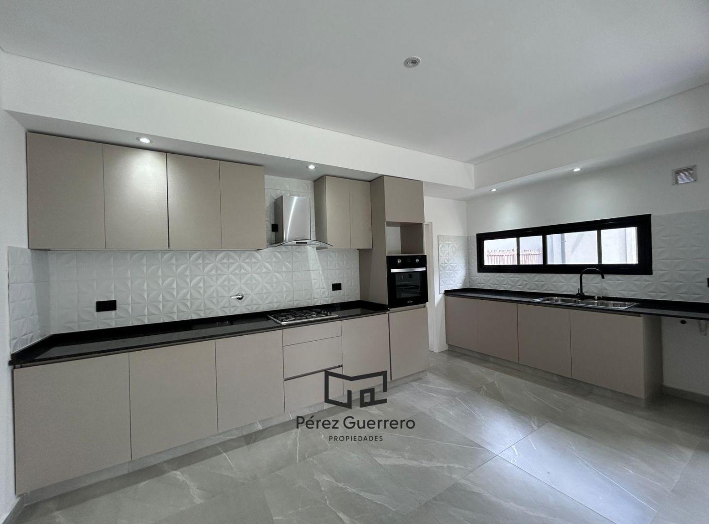 Foto de Casa en venta en San Matias con 3 dormitorios mas family y pileta, imagen 2