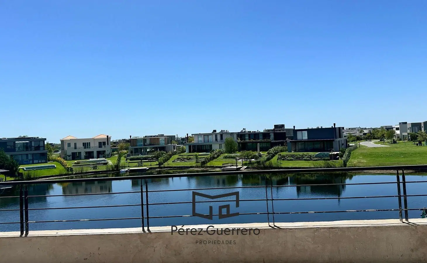 Casa en venta en Costas Puertos con 4 dormitorios LAGUNA 4
