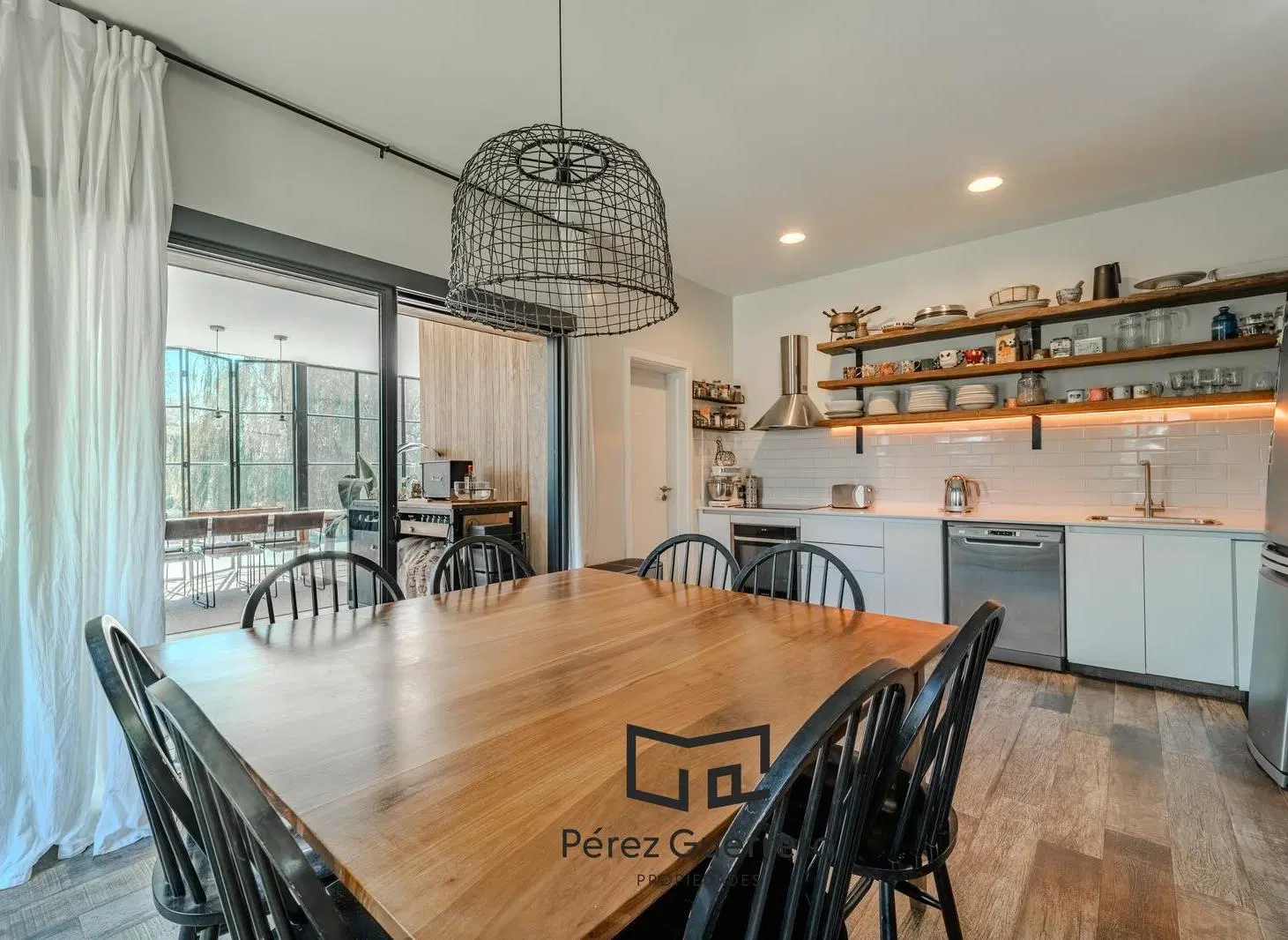 Casa en venta en Acacias, Puertos de Escobar, 1200 m de terreno a la laguna 2