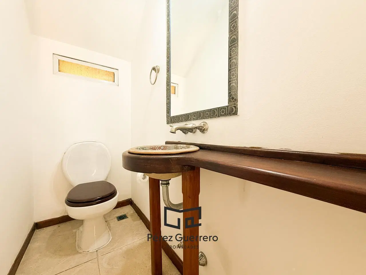 Casa en venta en Barrio San Isidro Labrador con 3 dormitorios y pileta 8