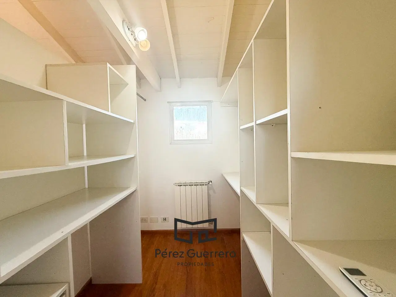 Casa en venta en Barrio San Isidro Labrador con 3 dormitorios y pileta 5
