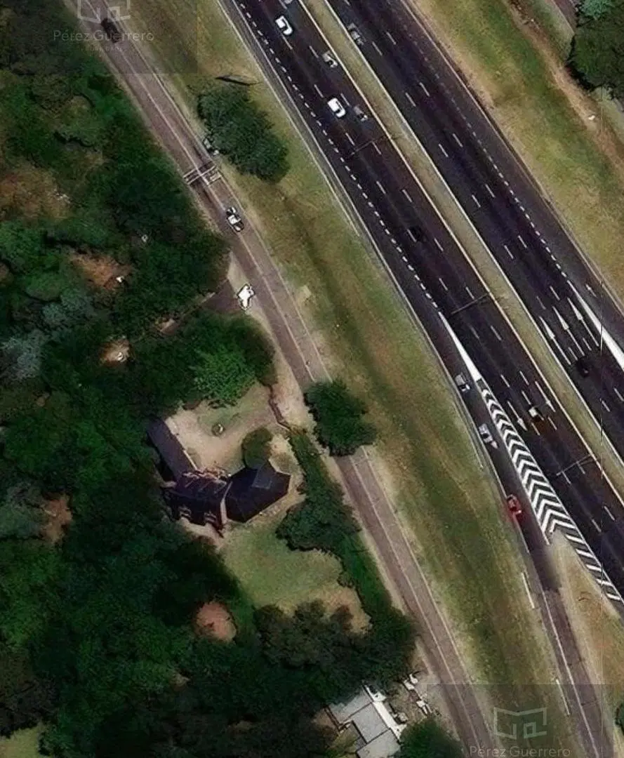 Terreno comercial en venta con propiedad colectora oeste Panamericana Maschwitz 4