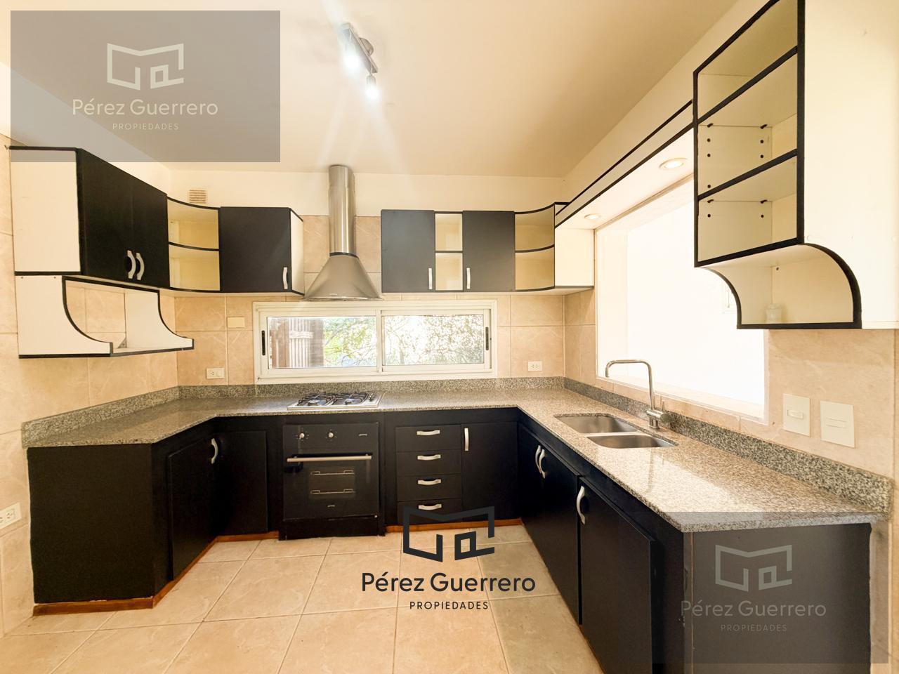 Foto de Casa en alquiler en Barrio San Isidro Labrador con 3 dormitorios y, imagen 1