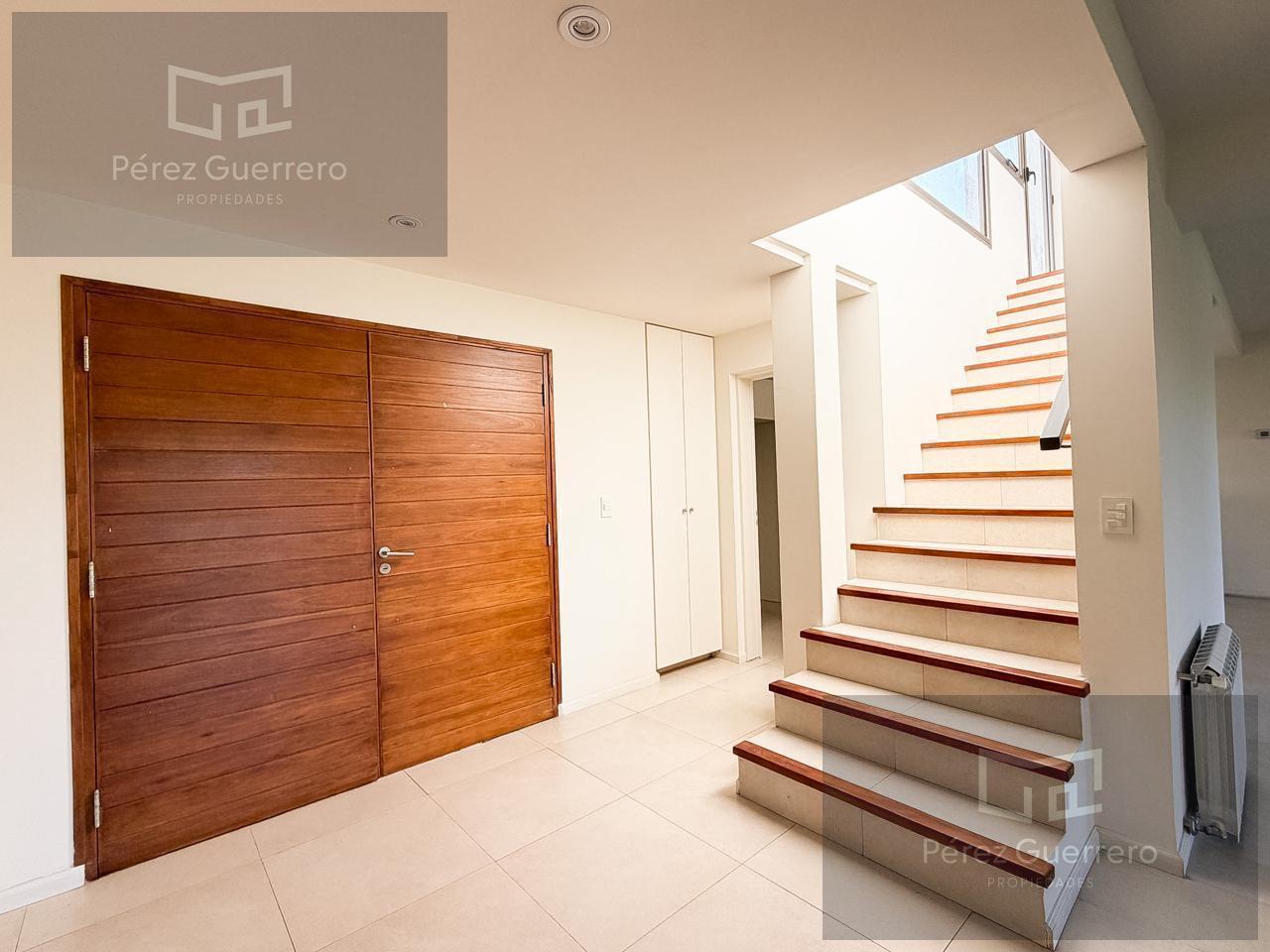 Foto de Casa en venta en el Canton Islas lote central 3 dormitorios y pileta, imagen 3
