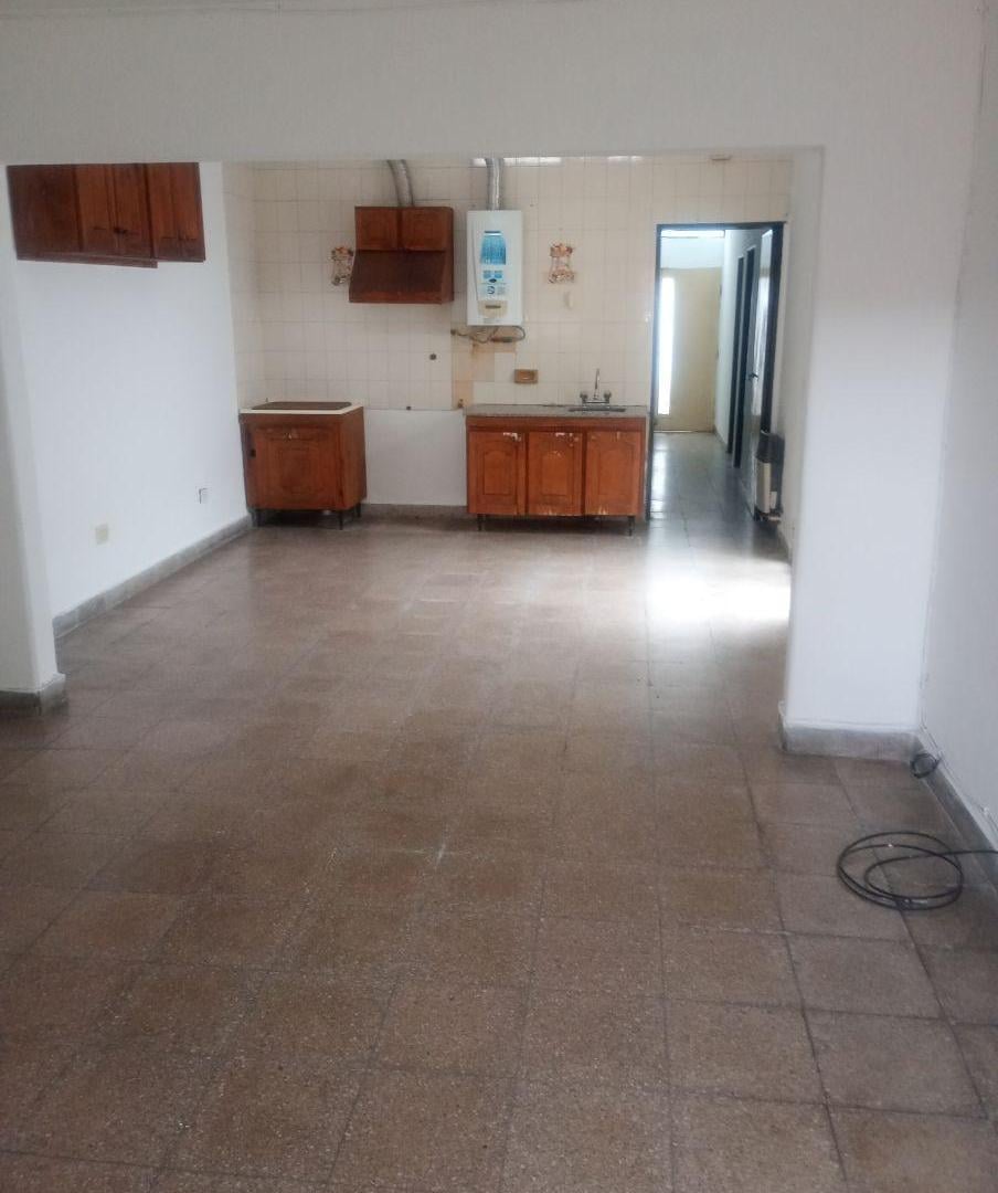 Foto de Casa de 136 m² con 3 dormitorios en venta en General Bustos, imagen 1