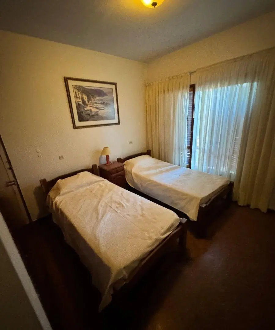 Casa con 428 m² y 5 dormitorios en venta, Ciudad de Mendoza 4