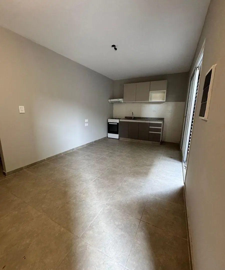 Departamento con 1 dormitorio en venta en Guaymallén 8