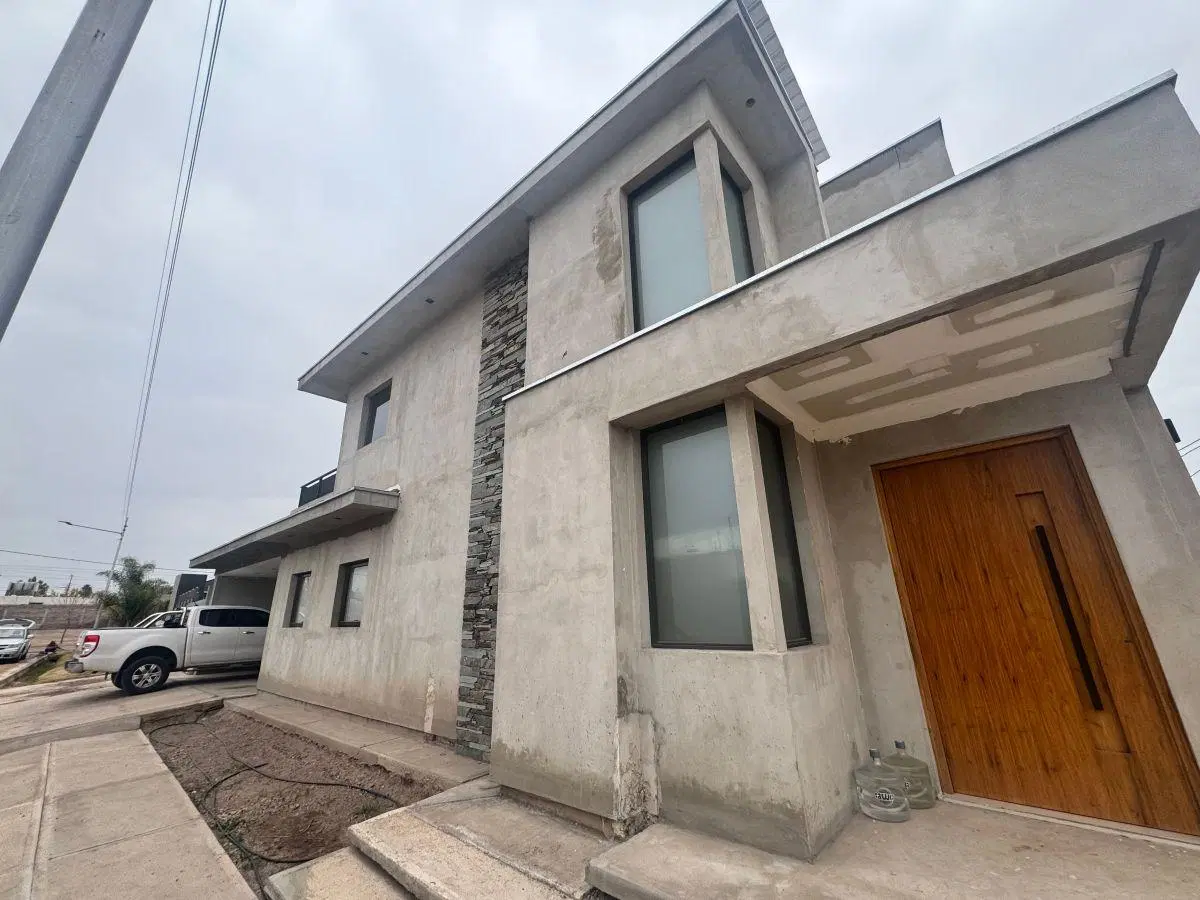 Venta de casa en Barrio Pinar del Sol 6 Maipu 3