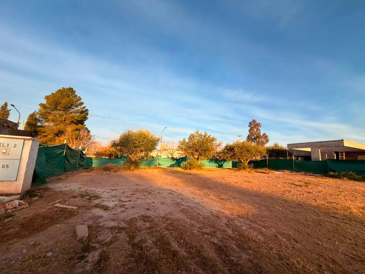Terreno en venta en Maipú de 330 m2 de superficie total. Apto para PH 3