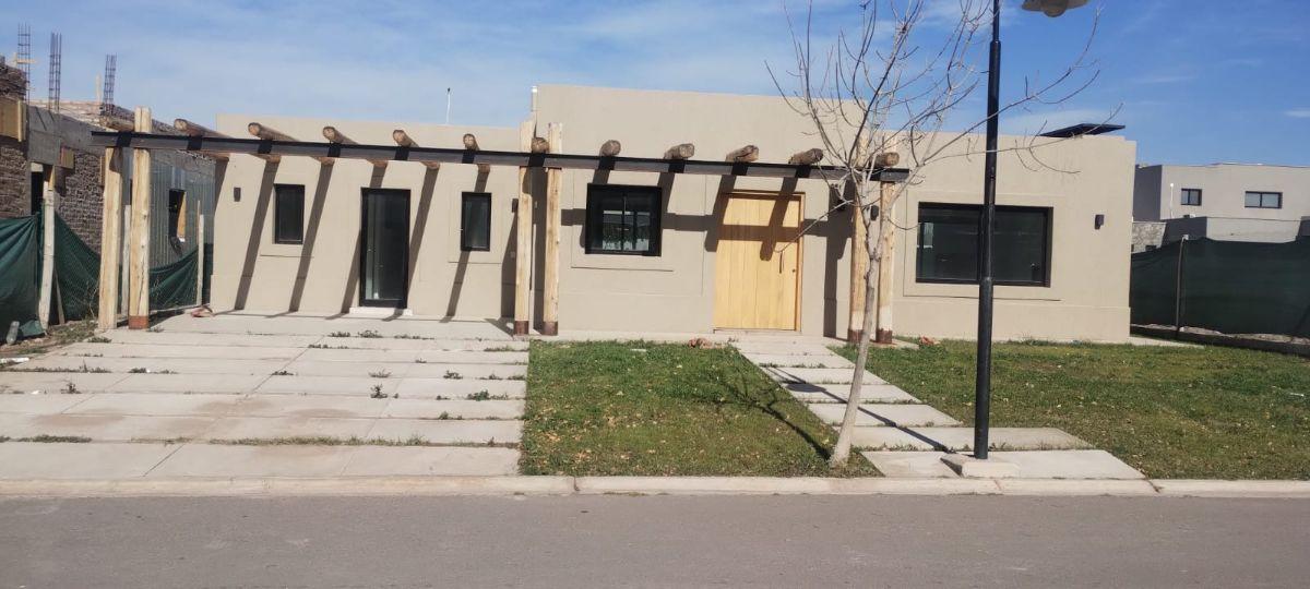 Foto de Venta de Casa en Barrio Gran Boedo. Luján de cuyo, imagen 1
