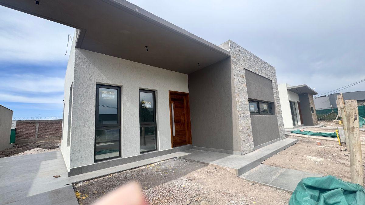 Foto de Venta de Casa En Barrio Cortaderas 3, imagen 1