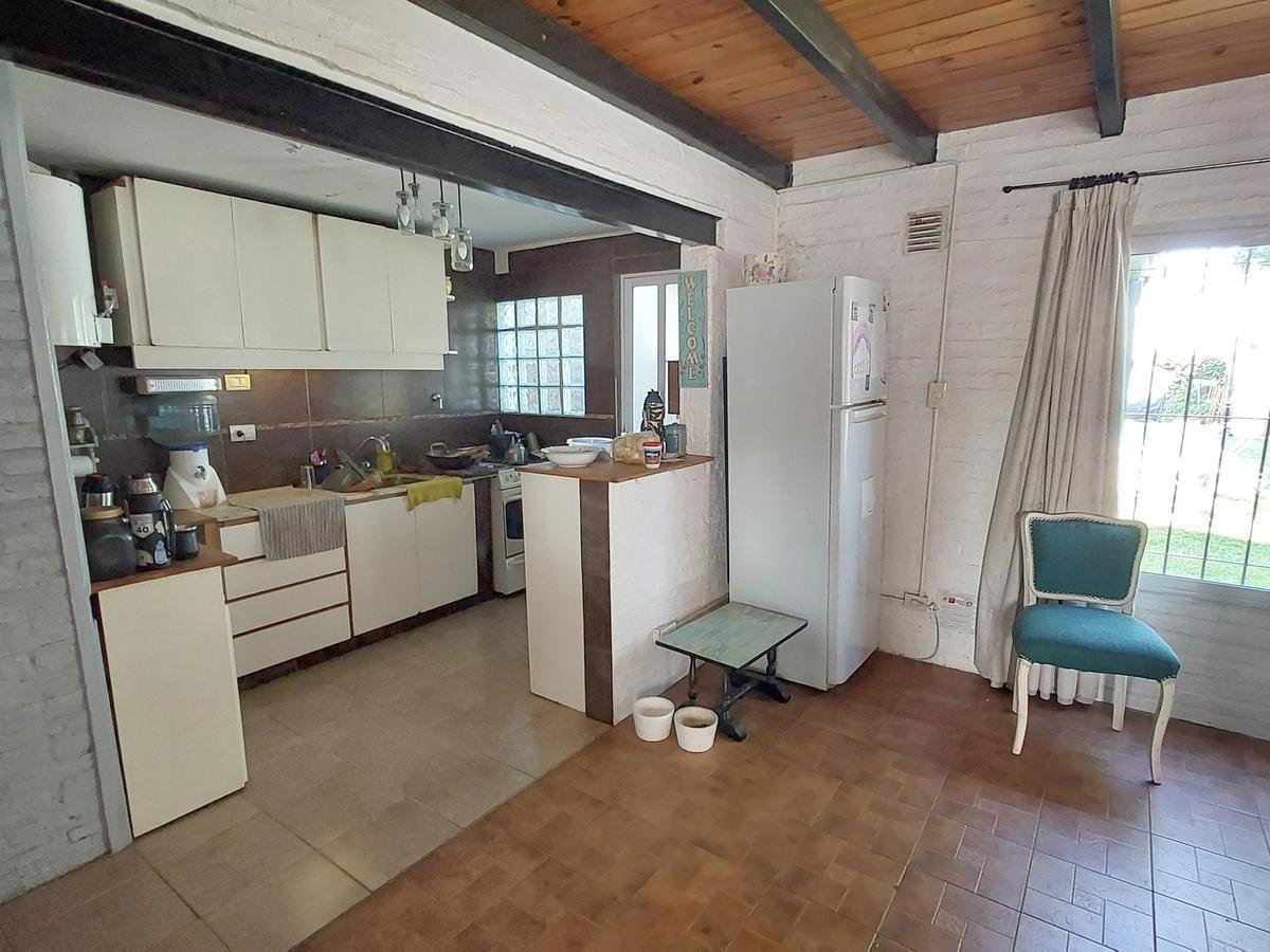 Venta Casa de 2 Dormitorio con Pileta en Ricardone. con Galería. 1