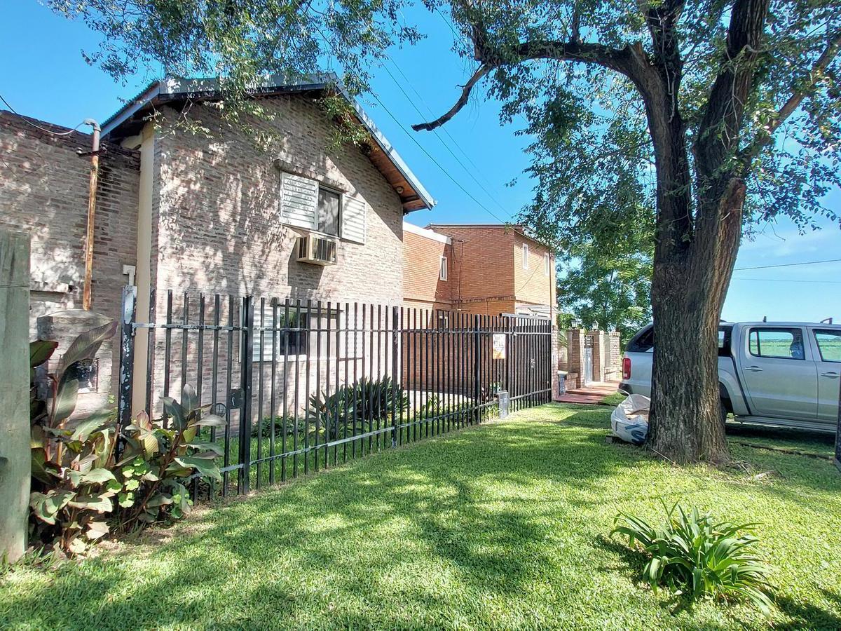 Venta Casa de 2 Dormitorio con Pileta en Ricardone. con Galería. 4