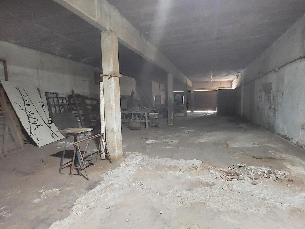 Venta Galpón/depósito con Vivienda en Av Provincias Unidas Al 200 5