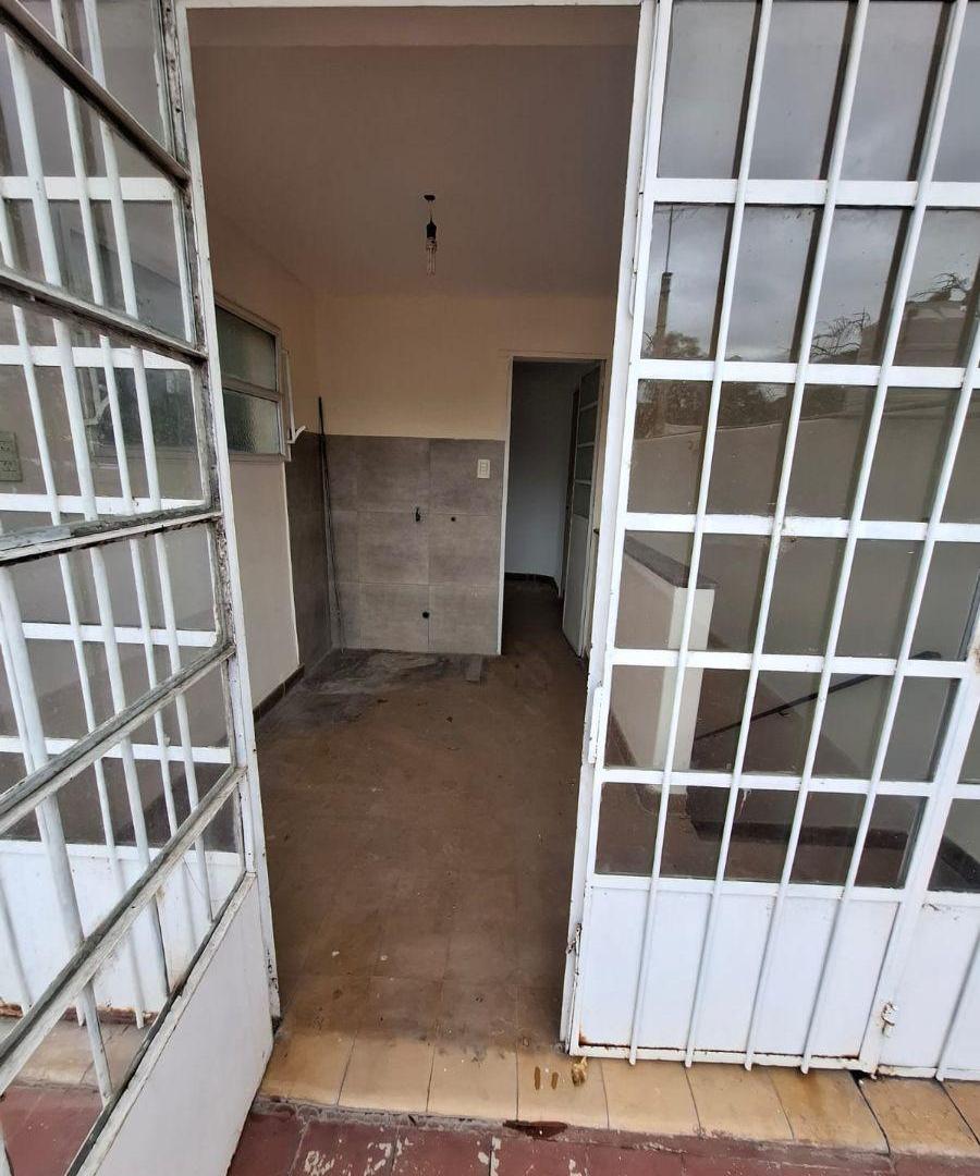 Foto de DEPARTAMENTO EN ALQUILER RIOJA 2168, 4° SECCION CIUDAD– 1° PISO CON, imagen 4