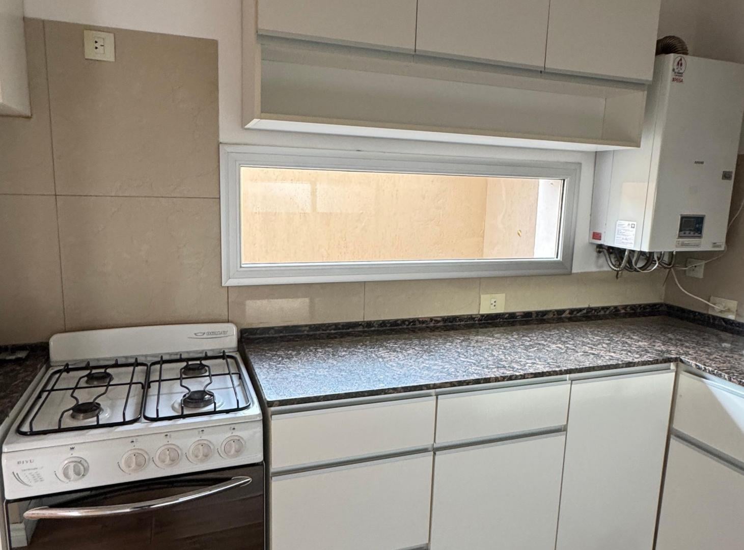 Foto de ALQUILER DÚPLEX 2 DORMITORIOS - HOUSING - CARLOS PAZ, B° SANTA RITA, imagen 2