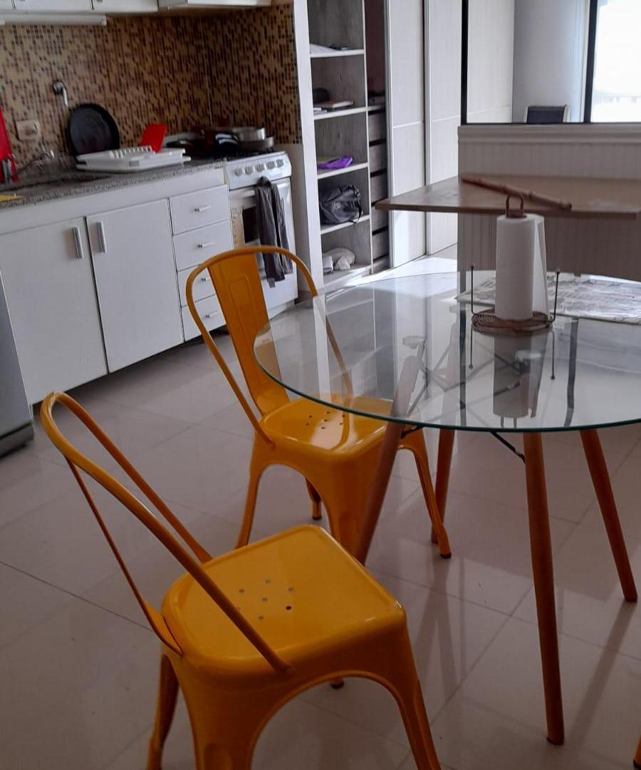 Monoambiente Villa Urquiza con balcon a la calle