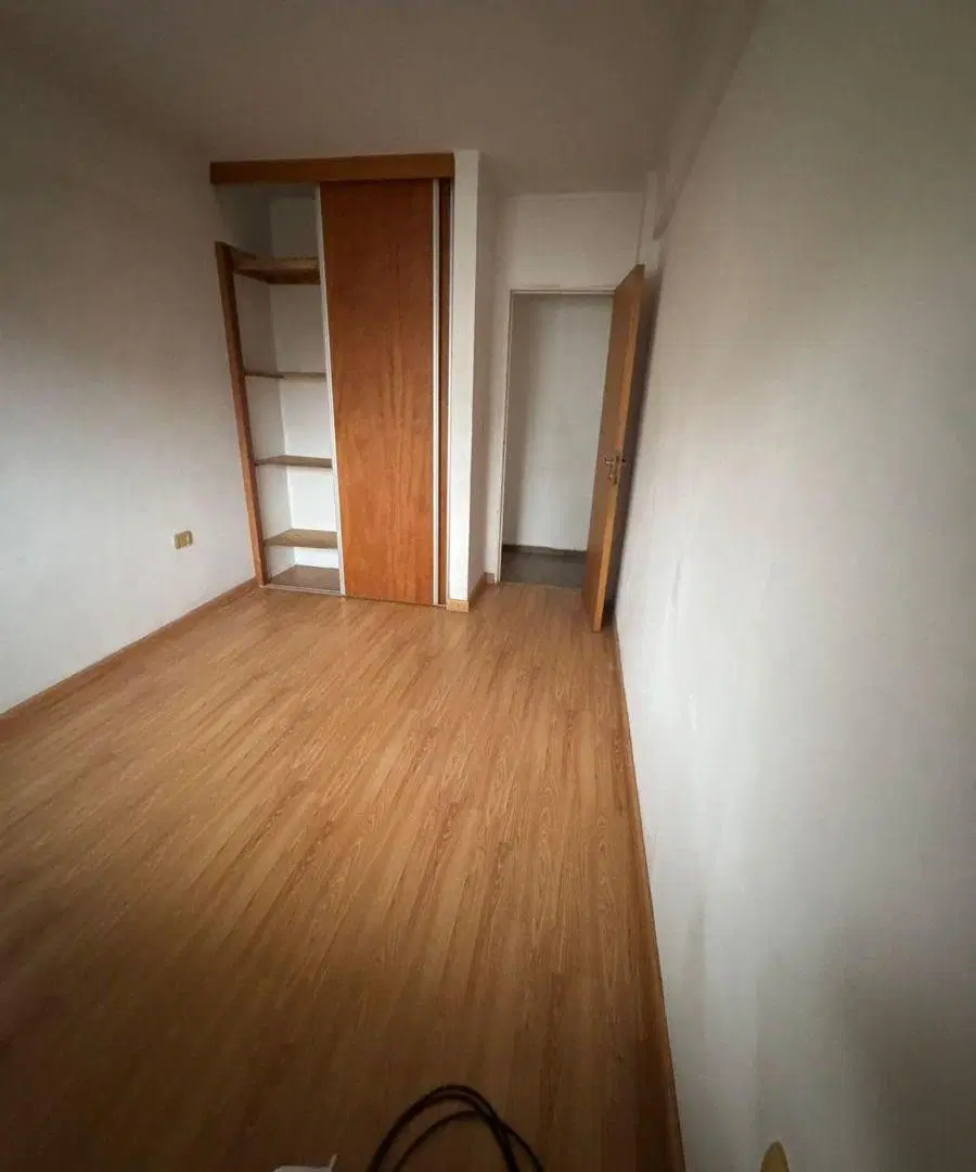 Departamento en alquiler ubicado en 60 1 y 2 5