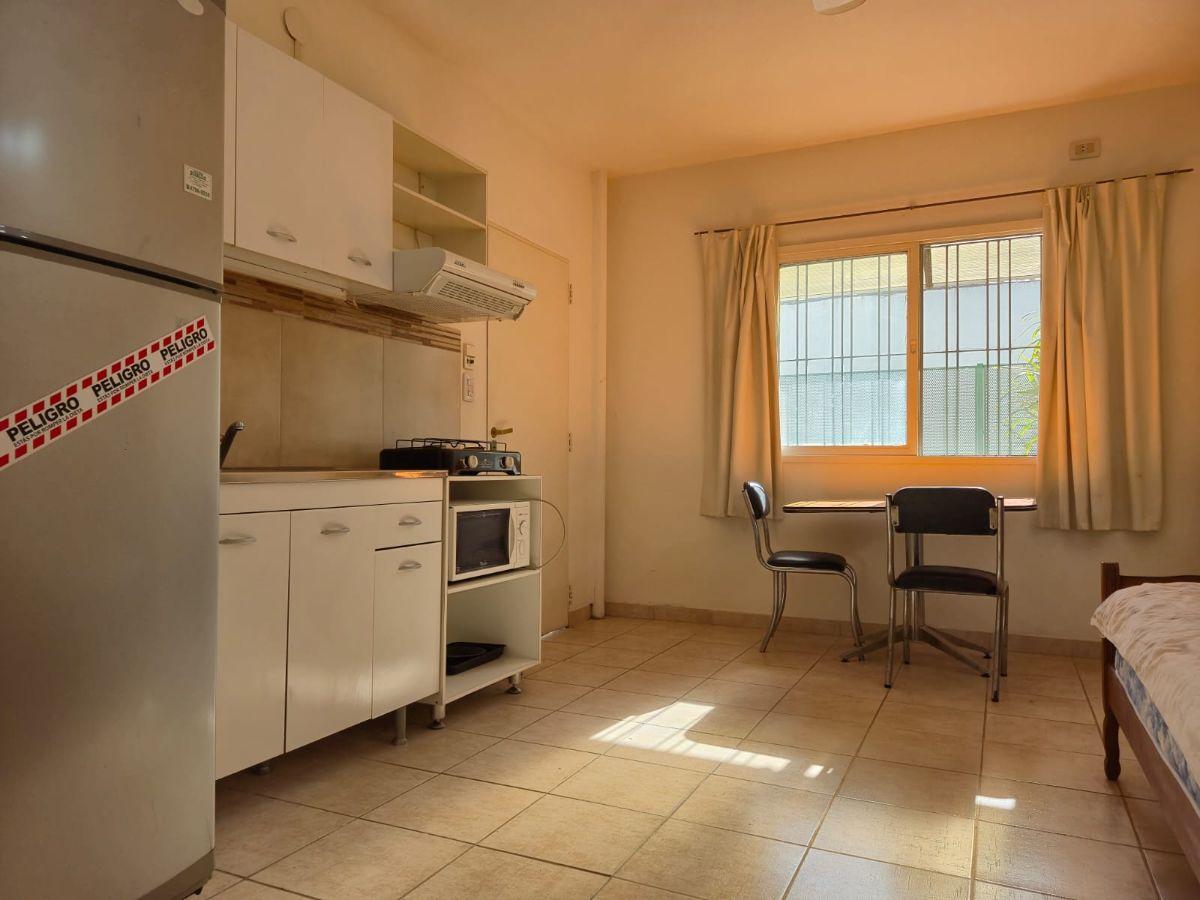 Foto de ALQUILER PH MONO CON PATIO DE USO EXCLUSIVO EN EXCELENTE ZONA VILLA, imagen 3