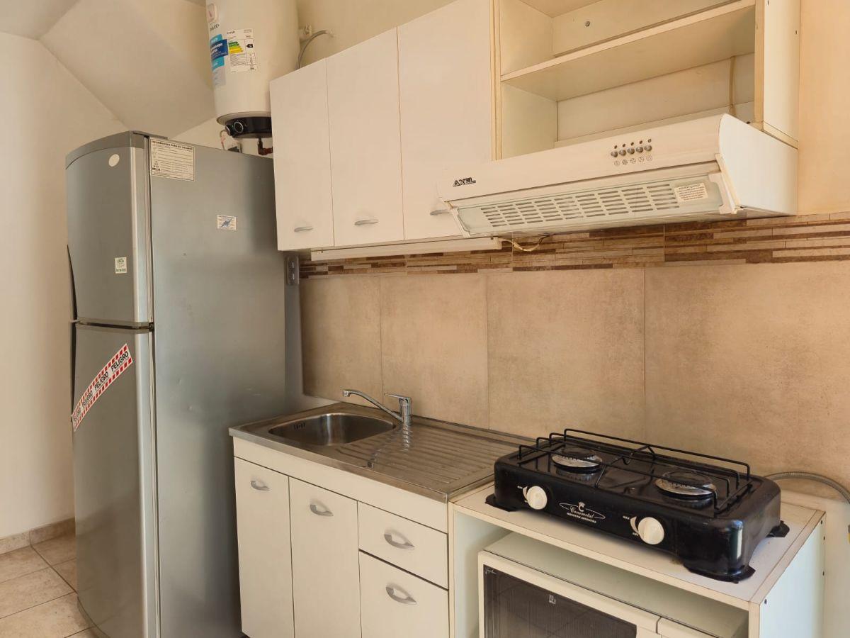 Foto de ALQUILER PH MONO CON PATIO DE USO EXCLUSIVO EN EXCELENTE ZONA VILLA, imagen 1