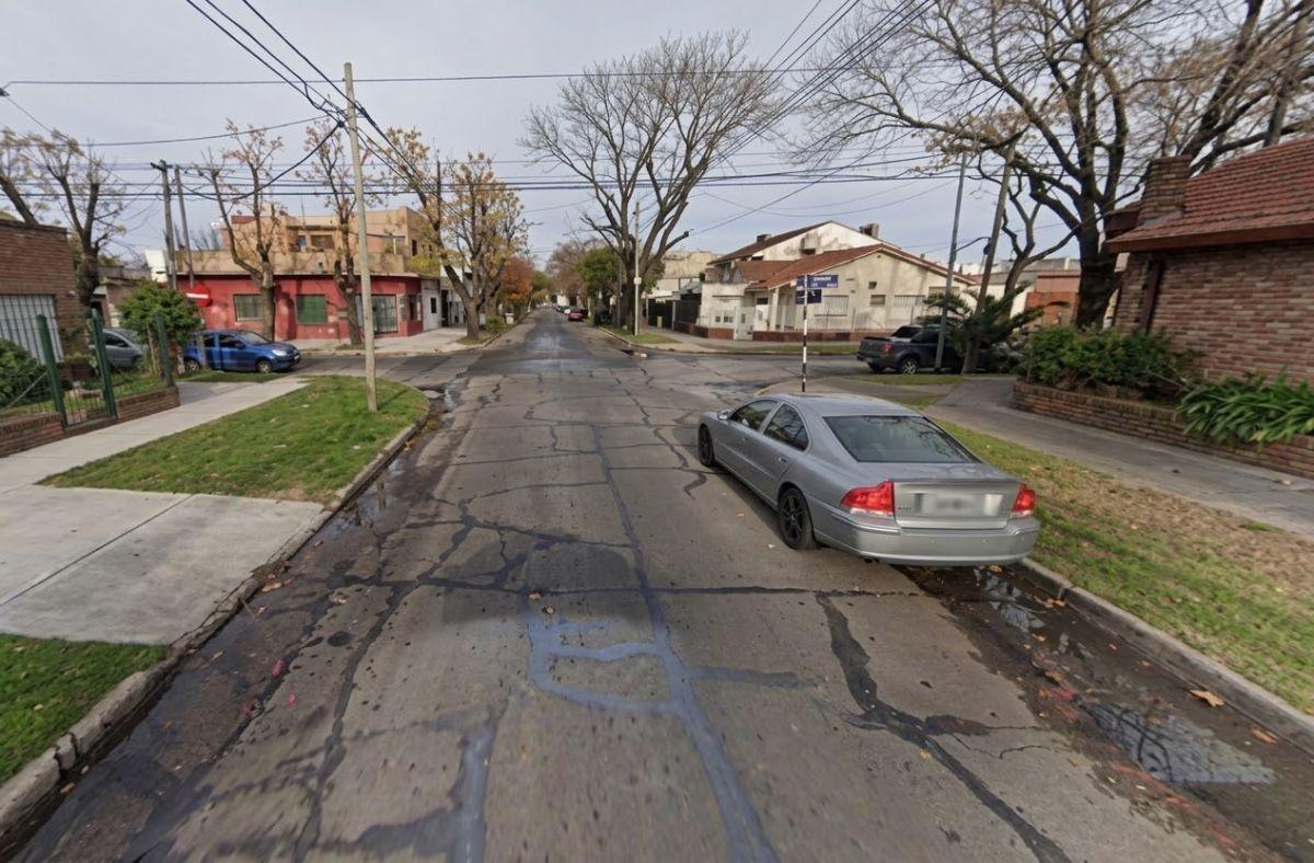 Foto de LOCAL COMERCIAL SOBRE CALLE MUY CONCURRIDA A SOLO UNA CUADRA DE AV. DE, imagen 2