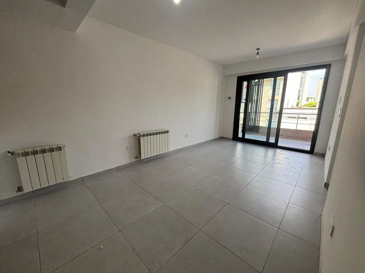 Departamento de 3 ambientes con cochera en Villa Luro 4