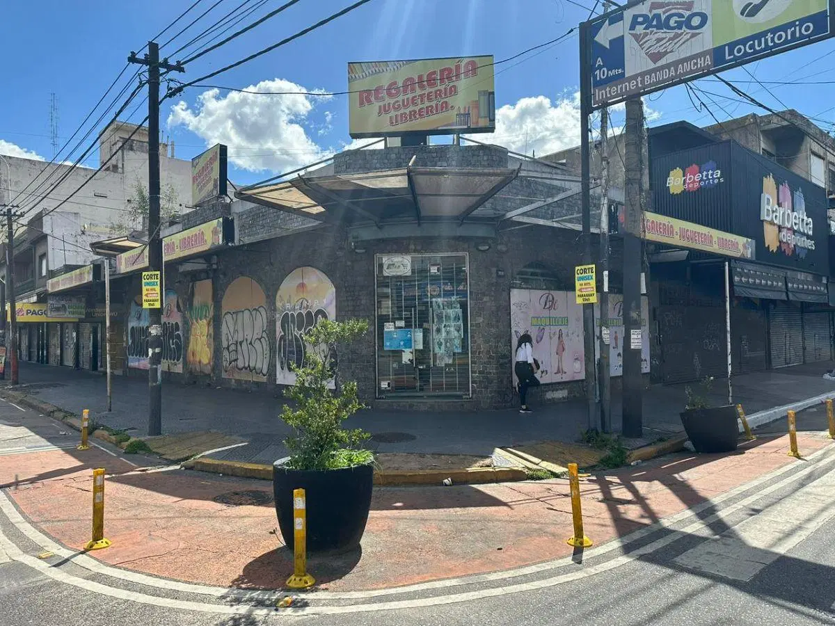 LOCAL COMERCIAL EN VENTA EN LA CALLE DR IGNACIO ARIETA 3597 ESQUINA PARAGUAY 1