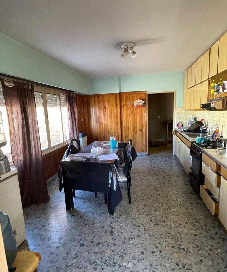 Foto de DEPARTAMENTO en VENTA de 4 ambientes en 1er piso mas LOCAL en planta, imagen 4