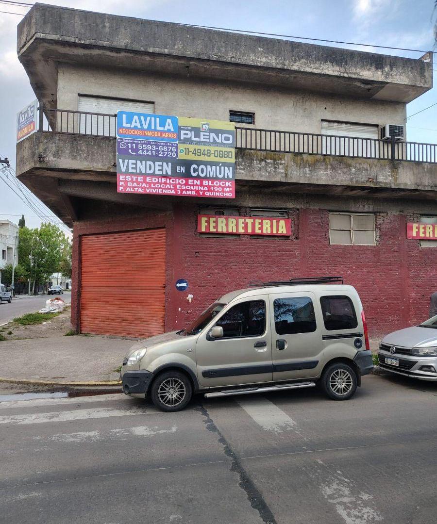 Foto de En VENTA EDIFICIO EN BLOCK sobre la calle Thames al 3992 esquina, imagen 1