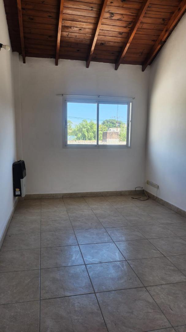 Departamento con cochera en Escobar