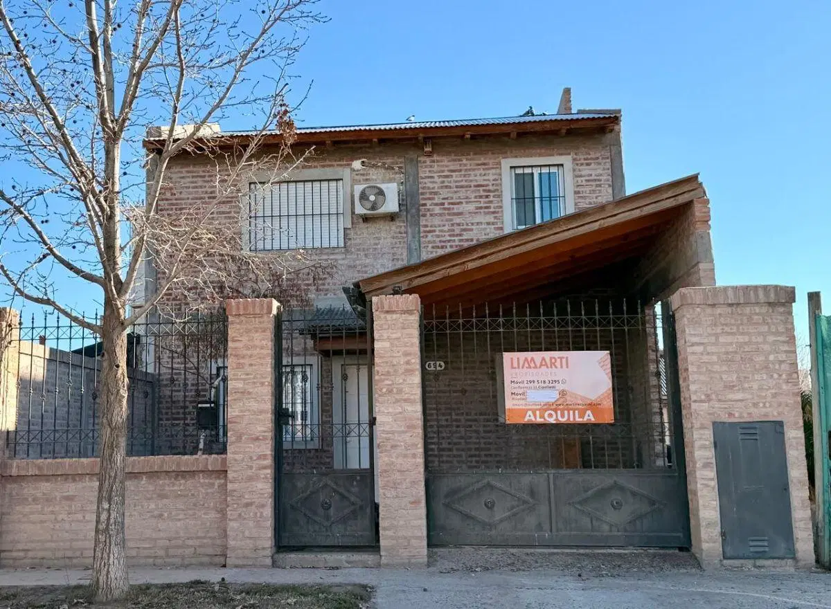 ALQUILER CASA general Fernandez Oro | 3 dormitorios | 2 Baños | Patio amplio | Cochera 2