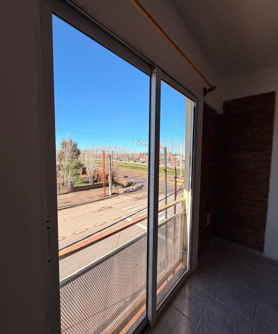 Foto de ALQUILER DEPARTAMENTO DE UN DORMITORIO EN BARRIO SAN PABLO | CIPOLLETTI, imagen 3