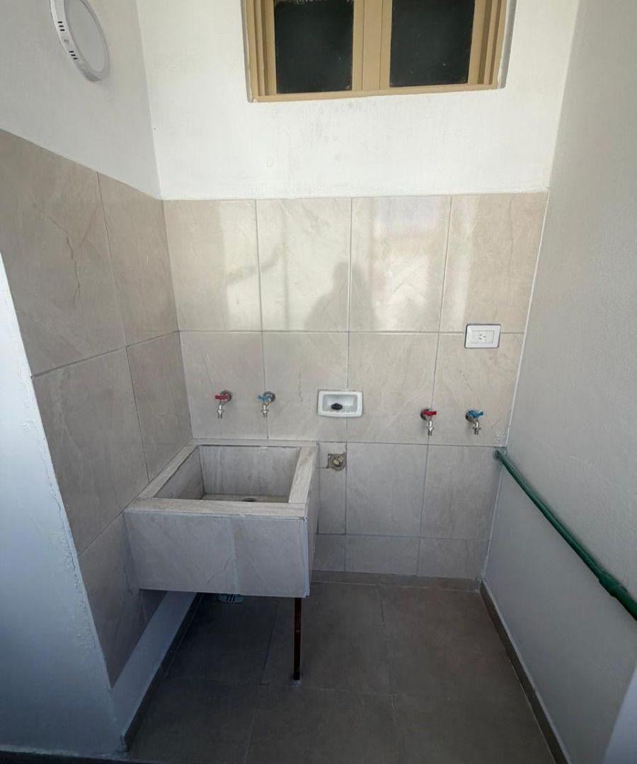 Foto de ALQUILER AMPLIO DEPARTAMENTO DE 3 DORMITORIOS EN NEUQUEN - CENTRO ESTE, imagen 5