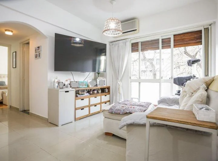 VENTA DEPARTAMENTO 3 AMBIENTES CON DEPENDENCIA 4