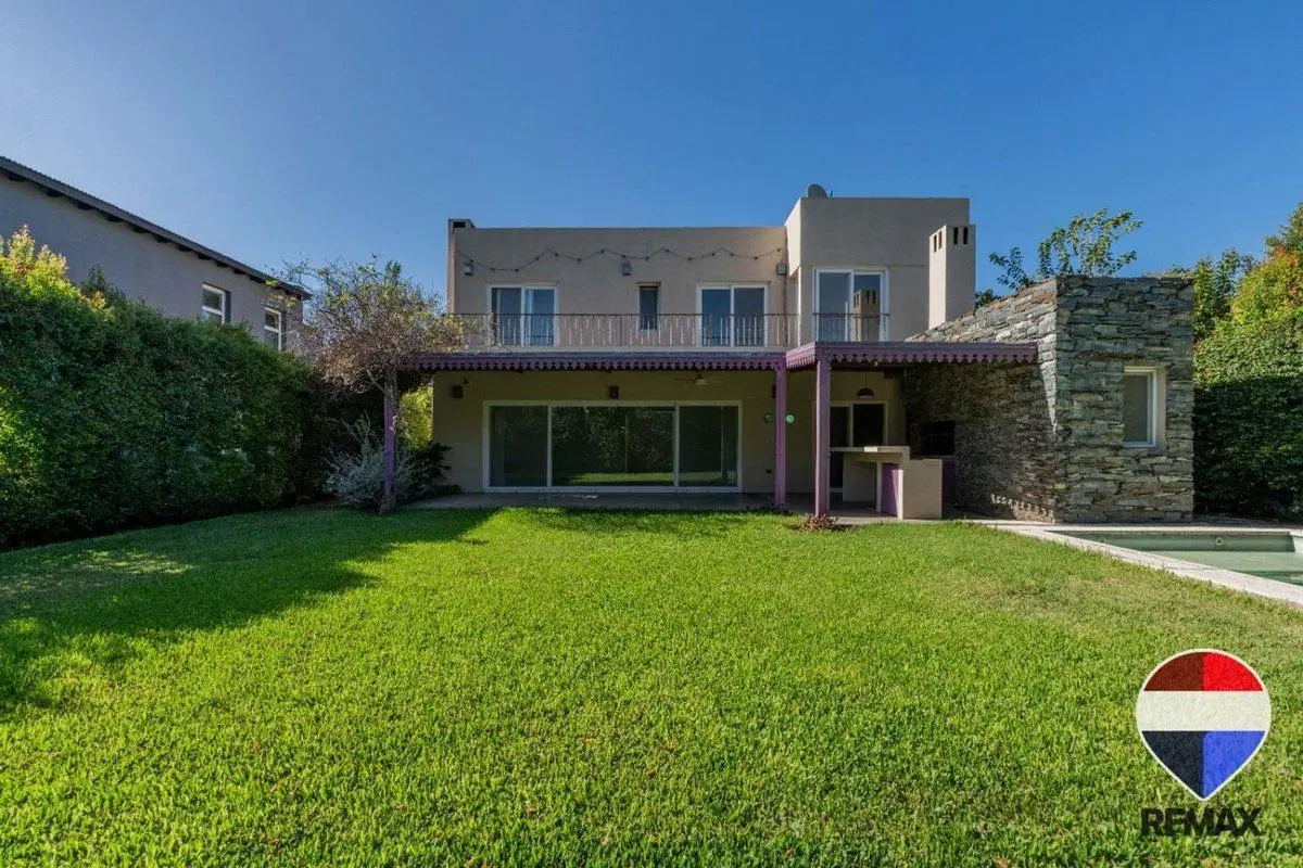 Casa en venta Santa Agustina Benavidez Apto Cred. 2