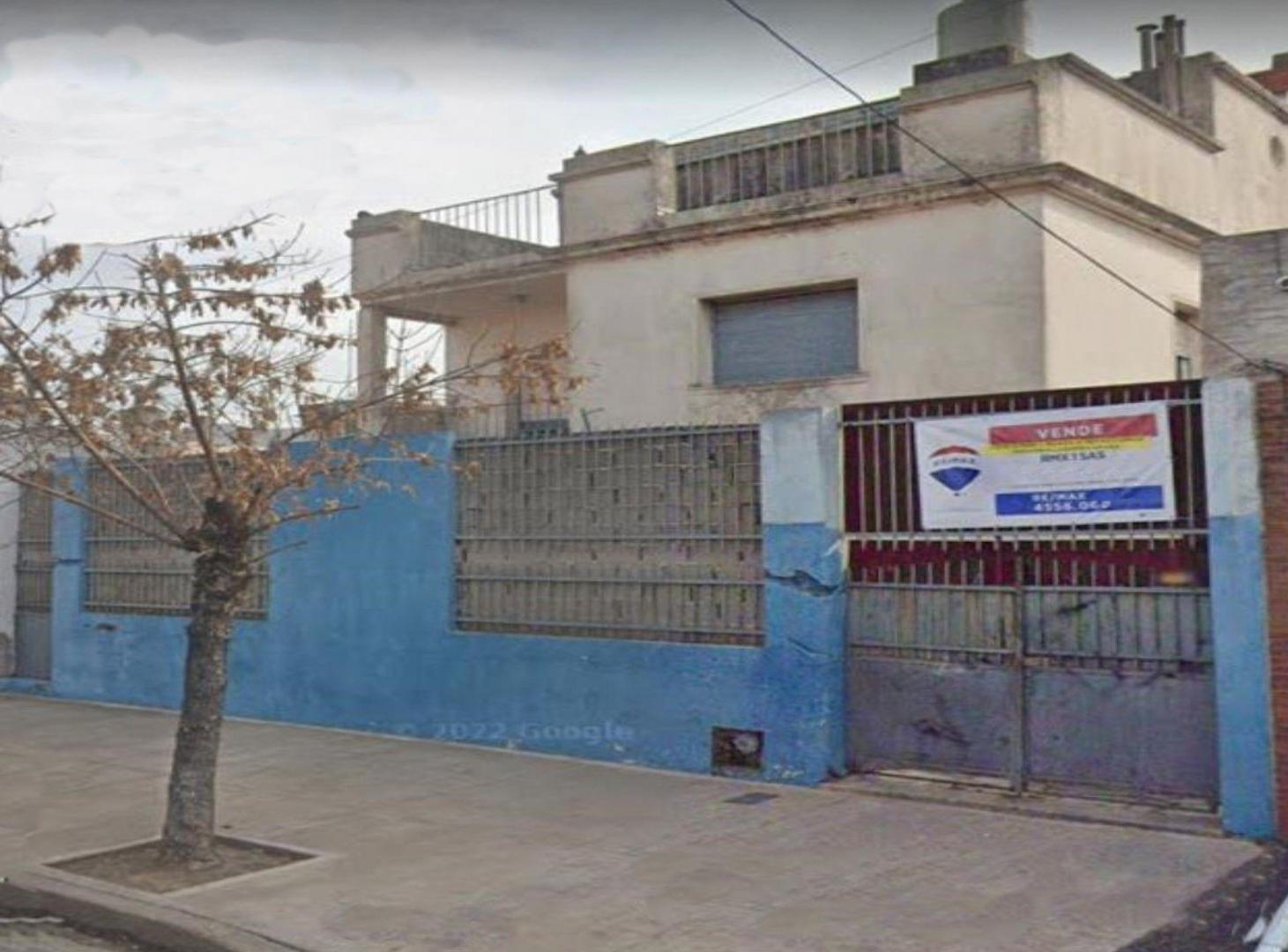 Casa  a refaccionar 12.5m Fte!!! A/Permuta menor